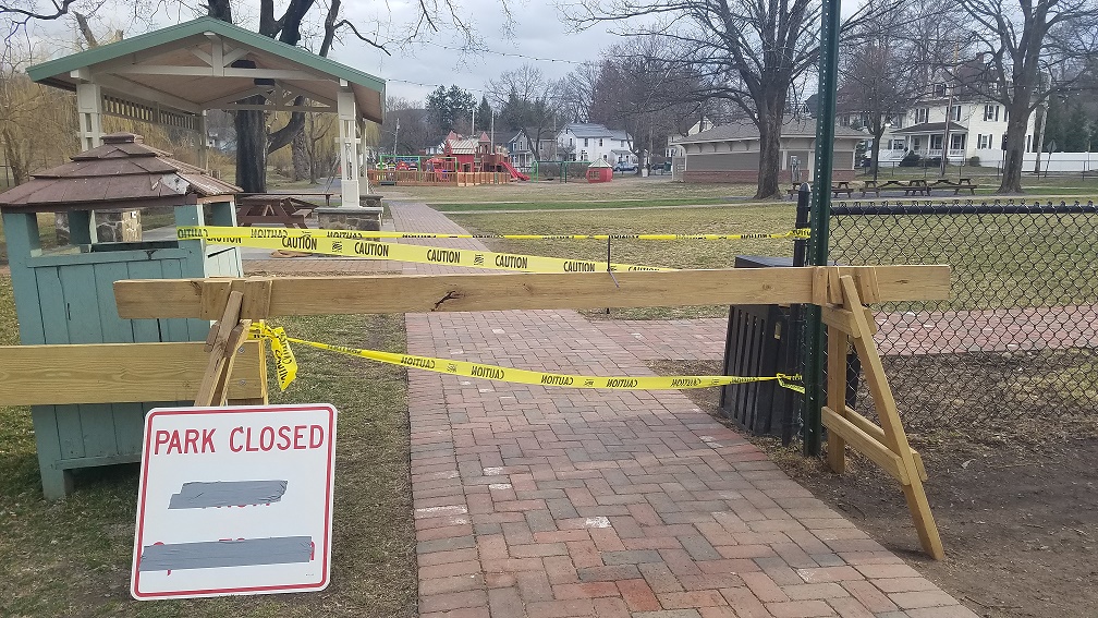 Stanley Deming Closed_2