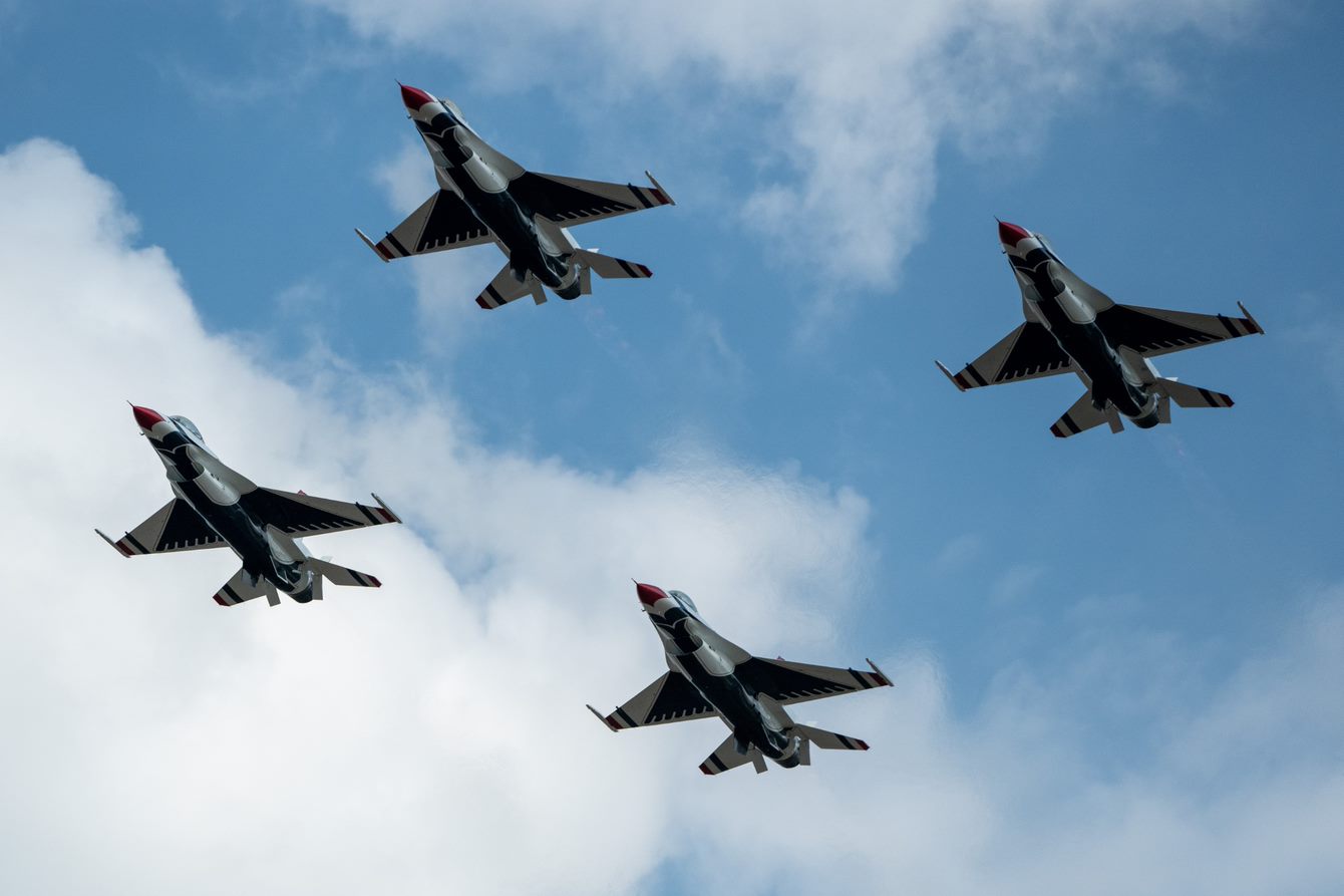 U.S. Air Force Thunderbirds jet demonstration squadron at the 2022 New York Air Show.