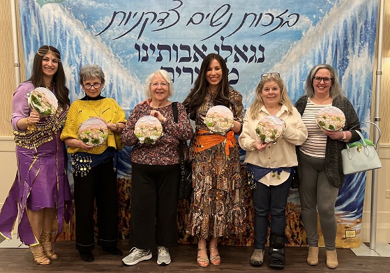 The Jewish Women’s Circle enjoyed a festive pre-Passover tambourine workshop. Tambourines were used by Jewish women in the story of Passover, after the Splitting of the Sea, to celebrate their freedom from slavery